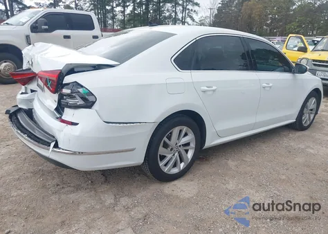 2018 Volkswagen Passat 2.0T Se from USA, damaged, VIN 1VWBA7A30JC017417